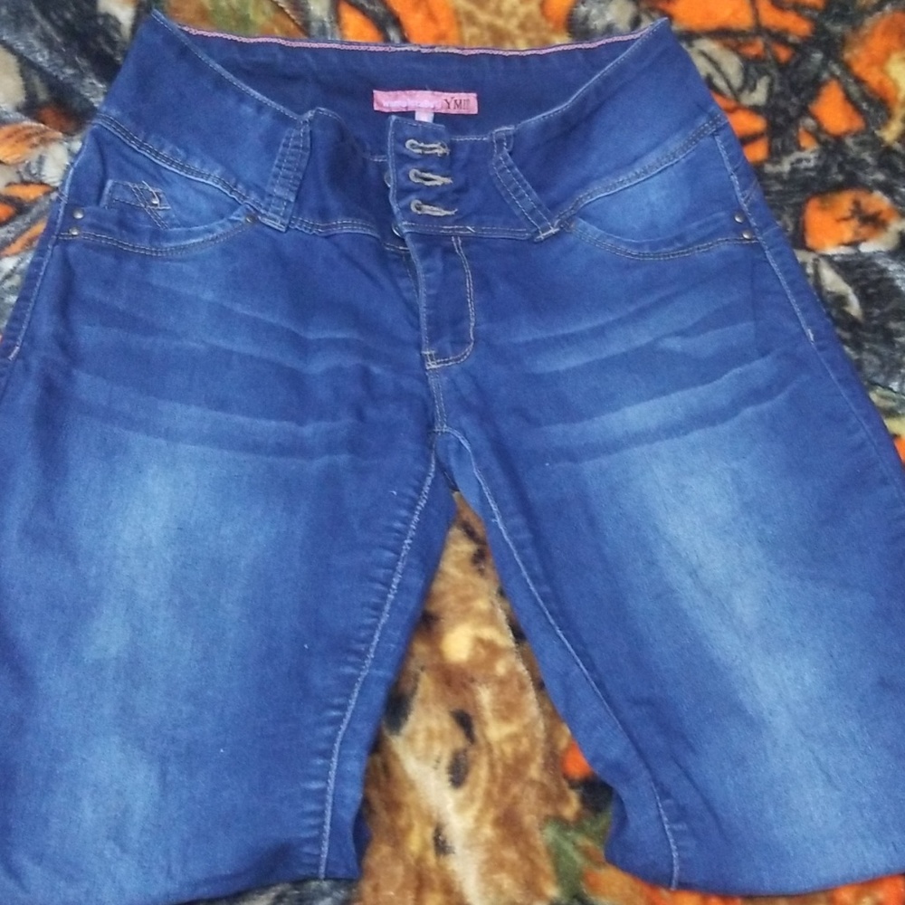 Stretchy jeans